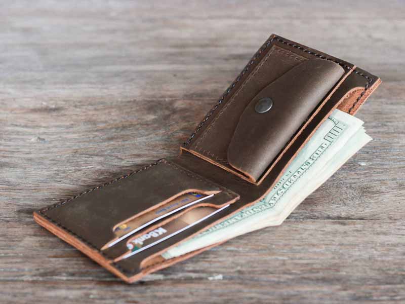 Men’s Leather Bifold Wallet With Coin Pocket | Gifts For Men