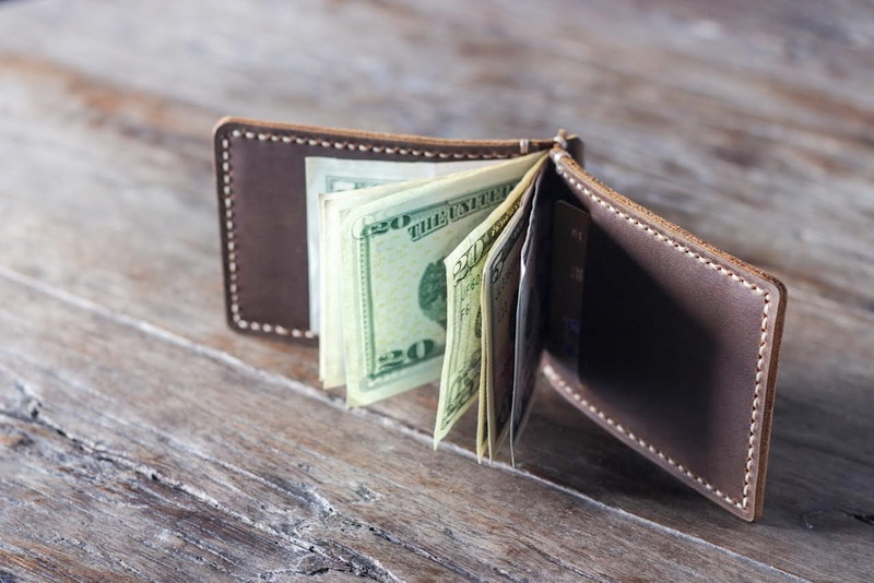 Personalized Money Clip Men’s Slim Wallet - Gifts For Men