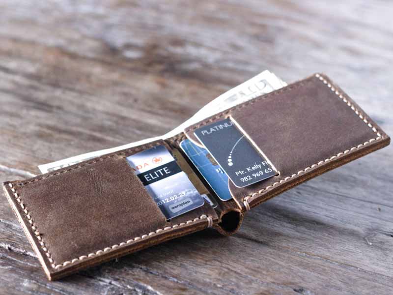 mens leather bifold wallet