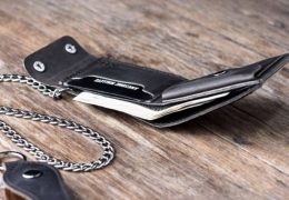 Mens Dark Leather Wallet with Chain